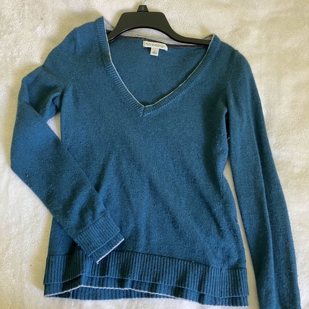 Bella Swan Aso Twilight Breaking Dawn Sweater